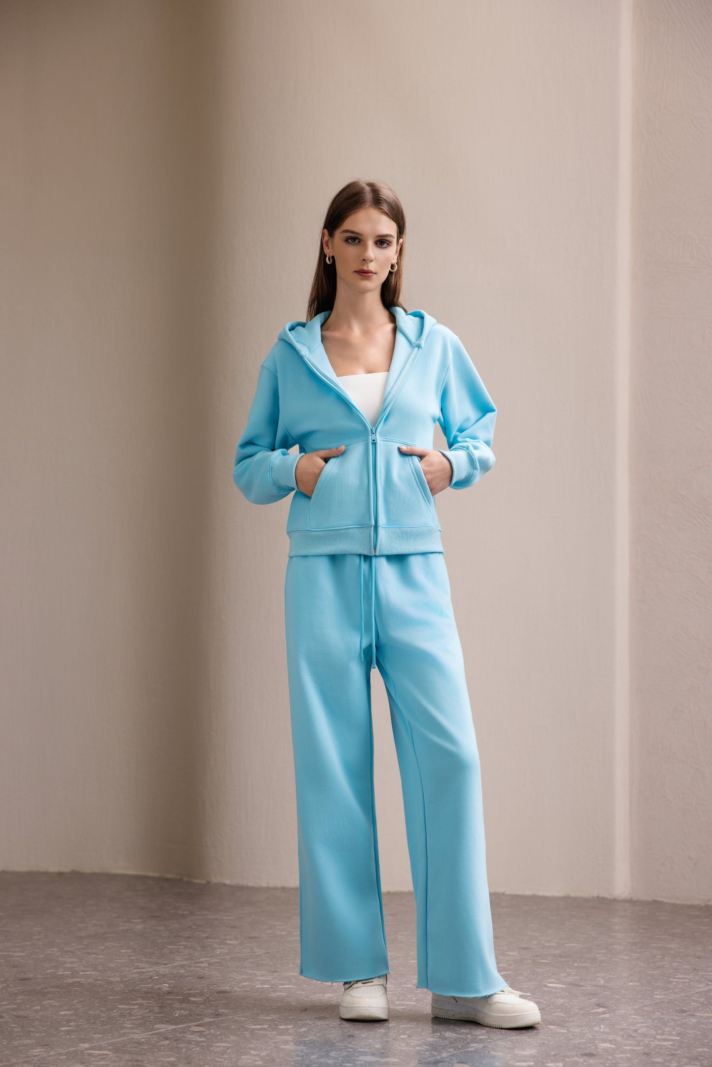 2507 Essential Zip Hoodie