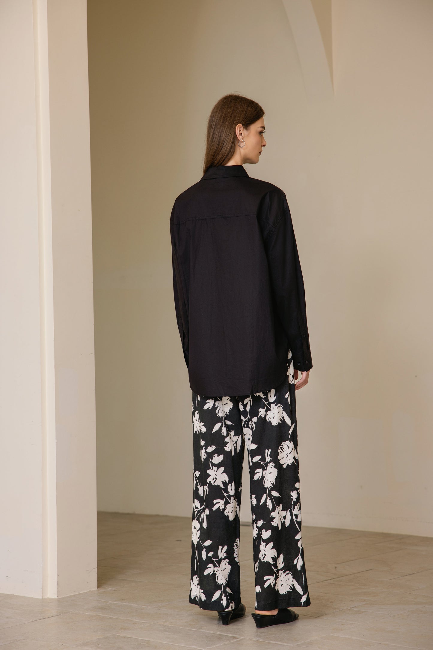 25205 Essential Cotton Shirt