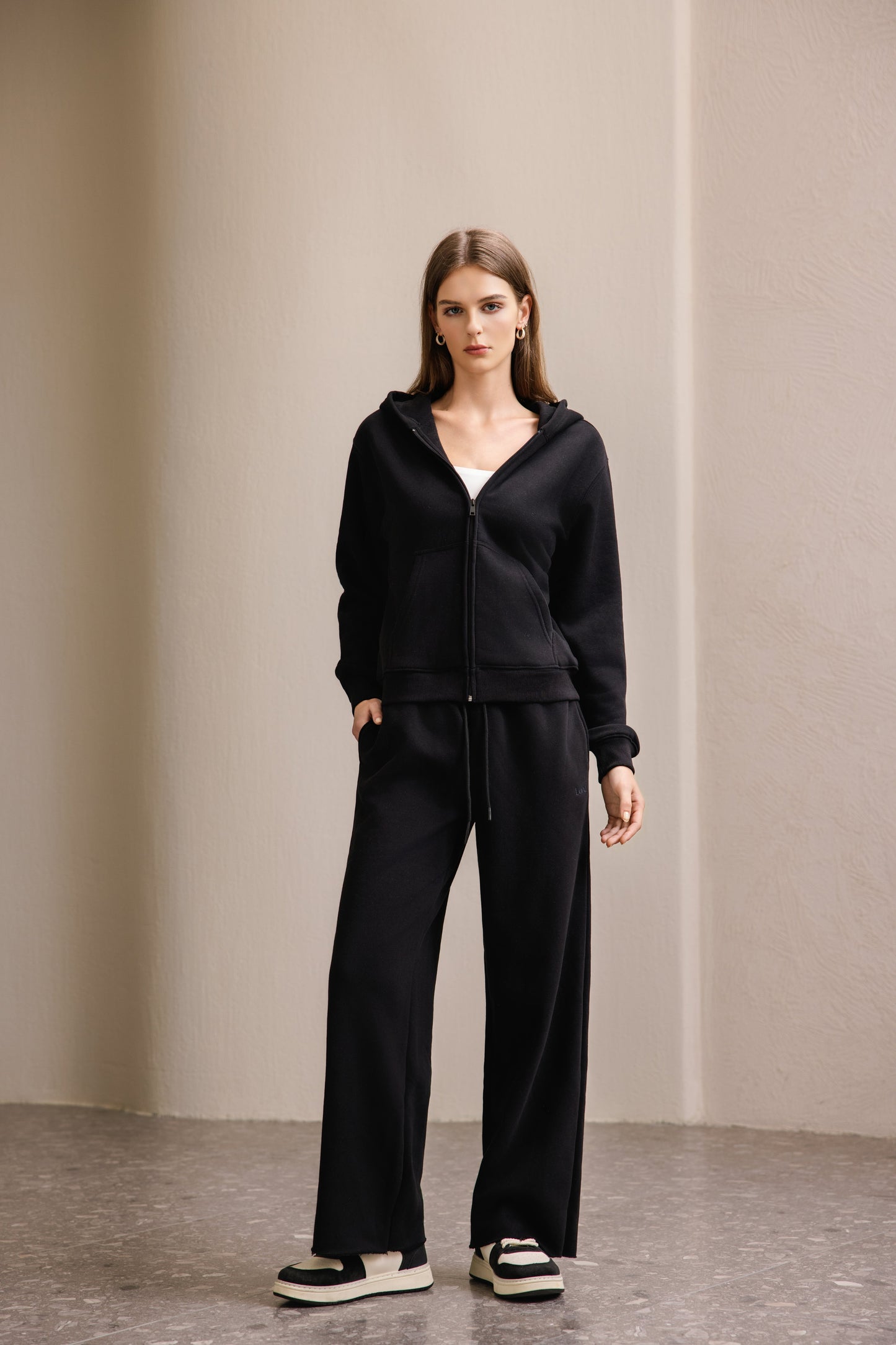 2507 Essential Zip Hoodie