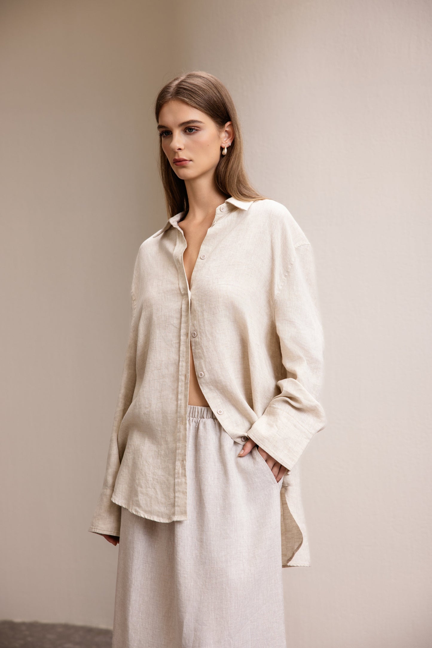 25108 Linen Long Sleeve Button Down Shirt