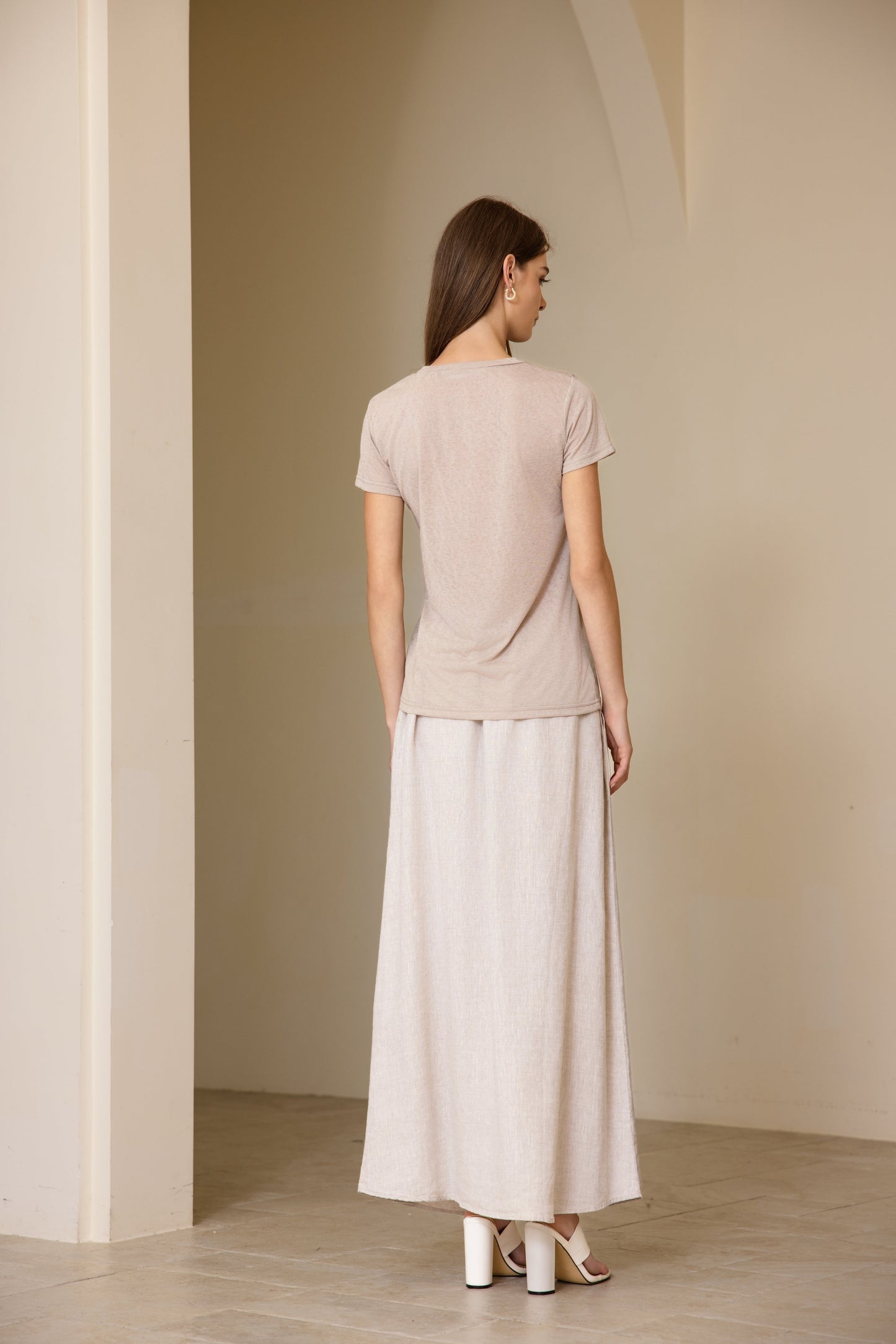 25192R Short-sleeved linen t-shirt round-neck