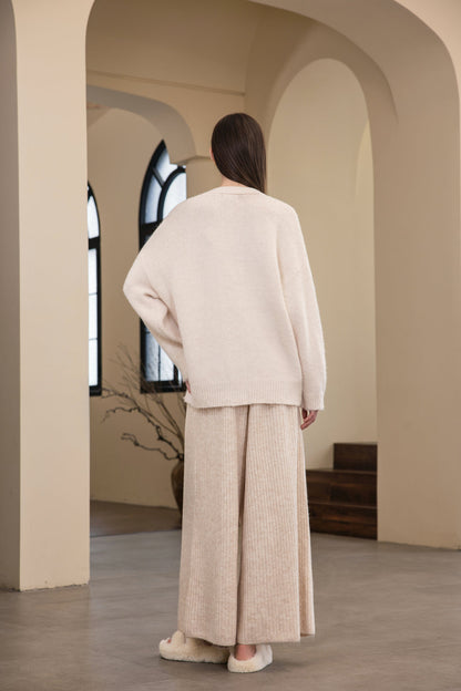 25230 White Cardigan with Pocket