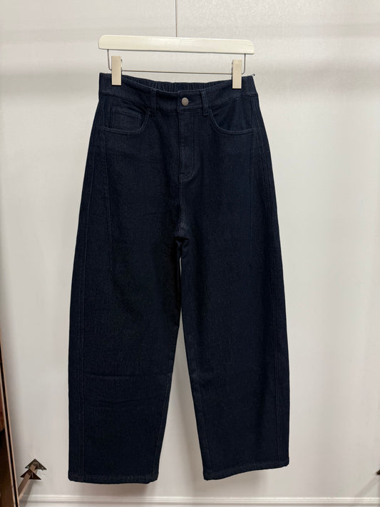 26130 Dark Navy Jeans
