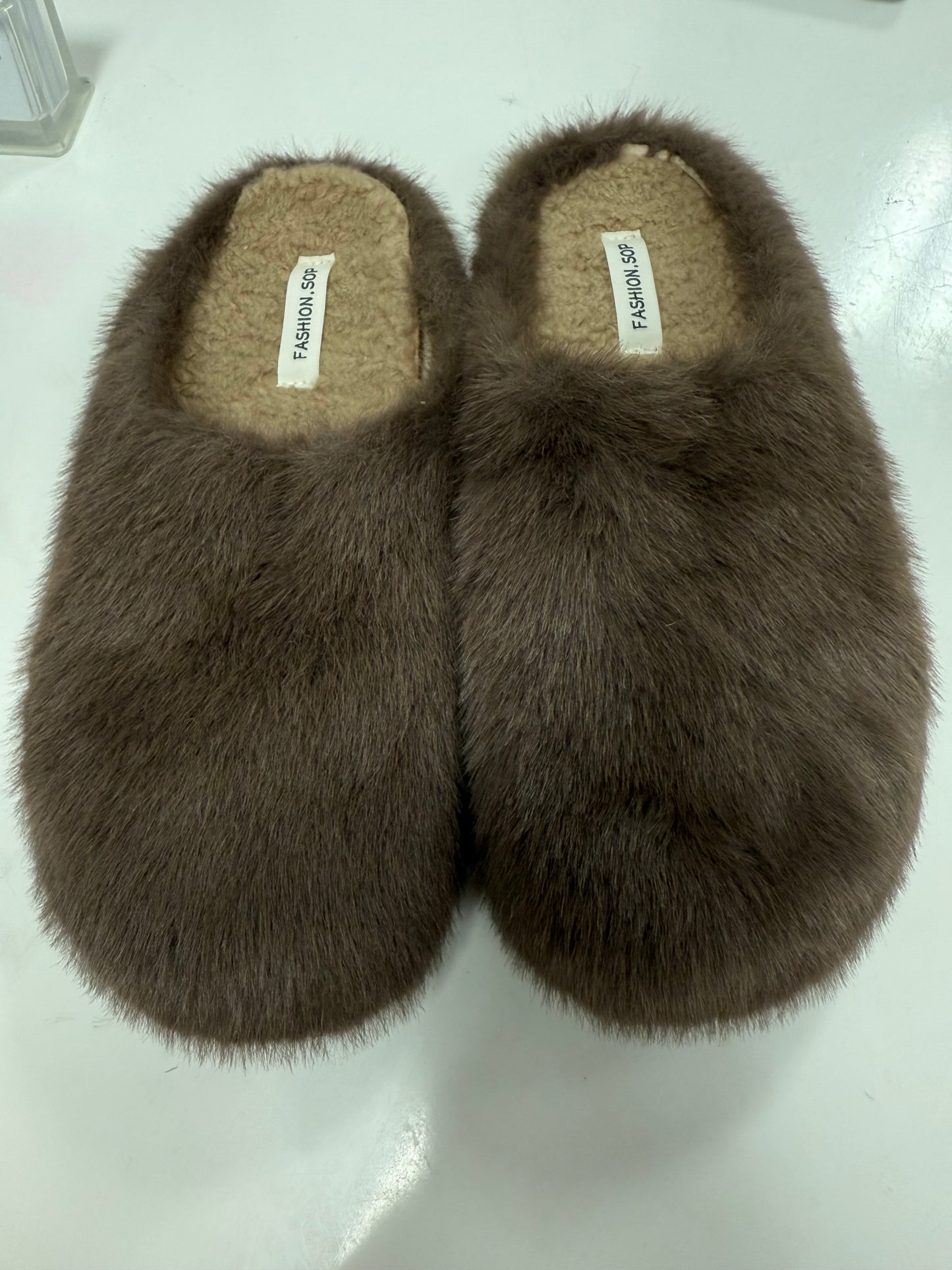 26176 Slippers