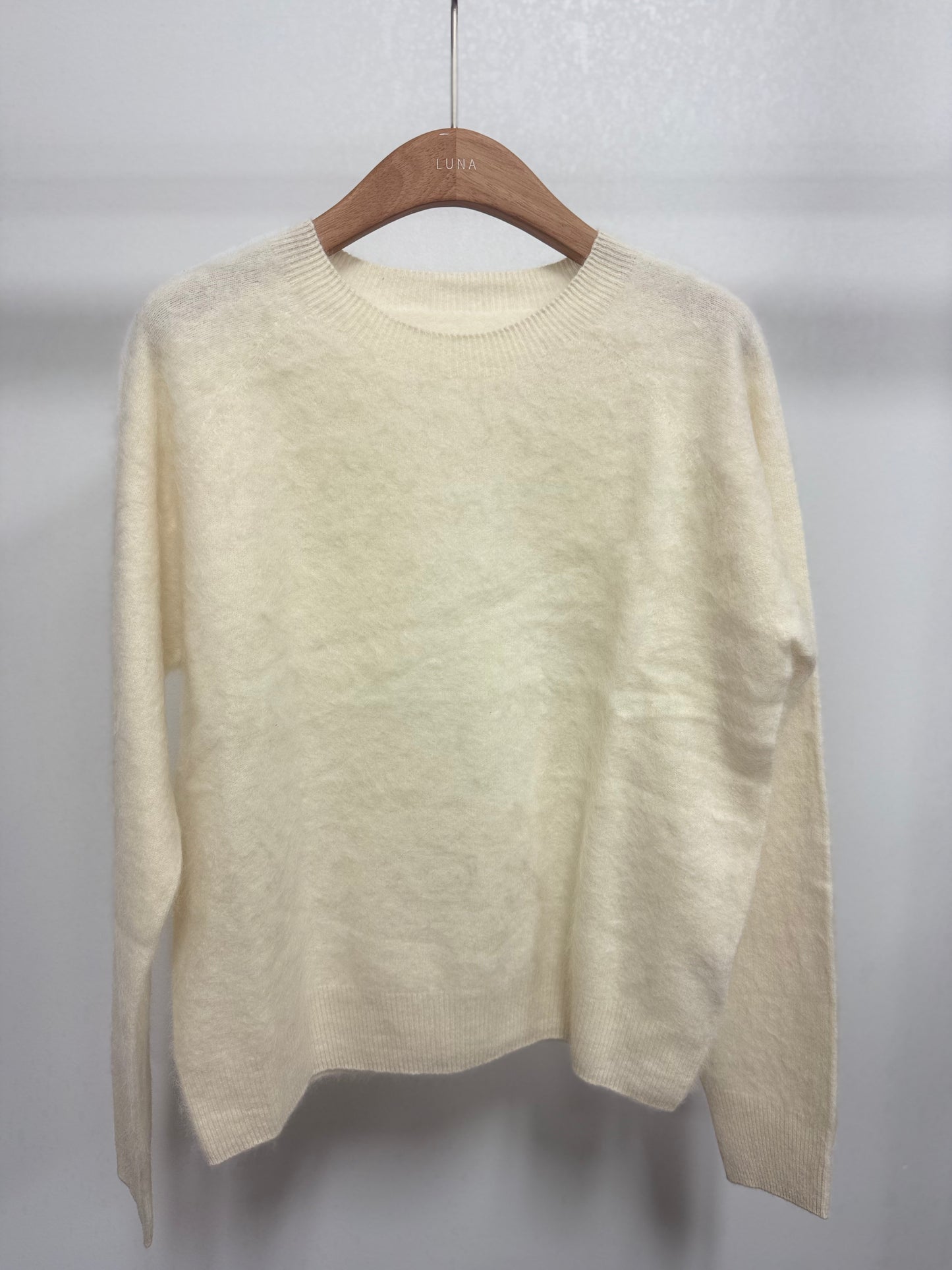 2654 Classic Crewneck Fuzzy Sweater