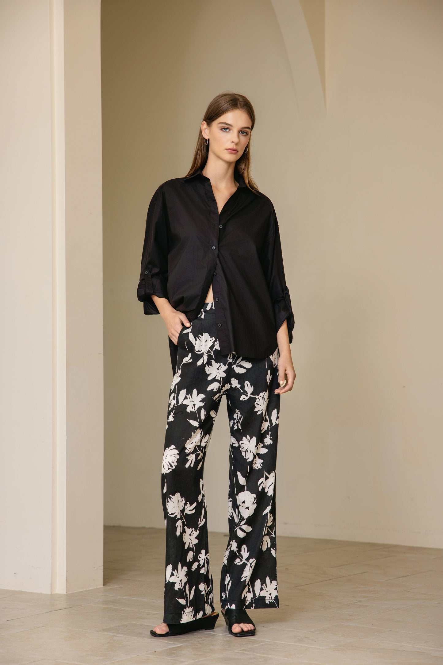 25205 Essential Cotton Shirt