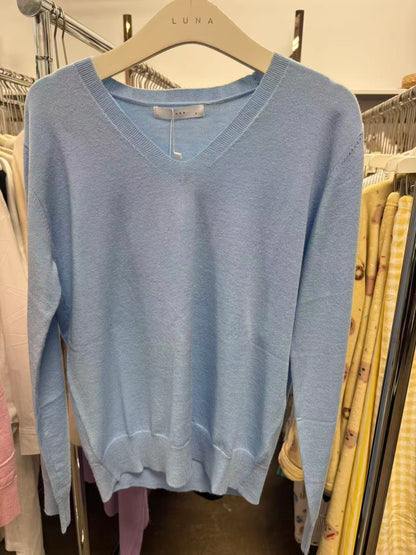 25219 V-neck Sweater